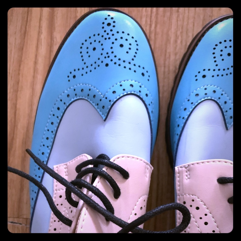 Women’s shoes